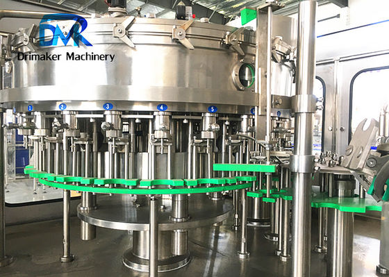 Máquina de engarrafamento flexível de enchimento Isobaric da soda com operação fácil